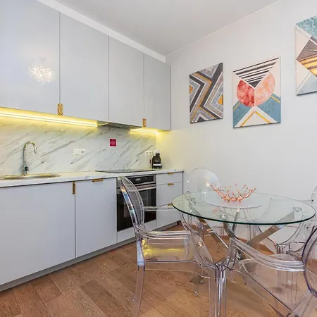 Apartament Cohost I Simpsono W-parking Połąga