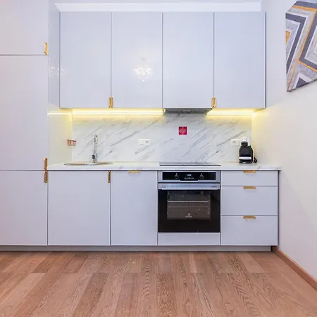 Cohost I Simpsono W-parking Połąga