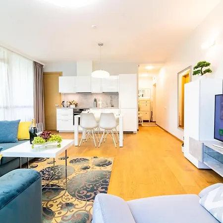 Cohost I Simpsono W-parking Apartament *