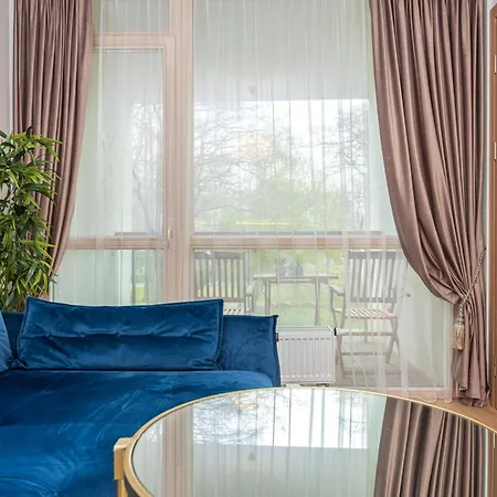 Apartament Cohost I Simpsono W-parking Połąga