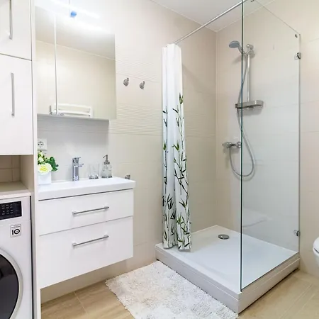 Apartment Cohost I Simpsono W-parking